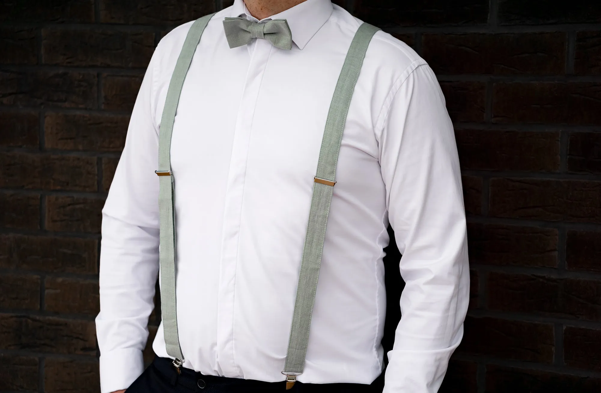 Bright Orange Bow Tie - Eye-Catching and Versatile Accessory
