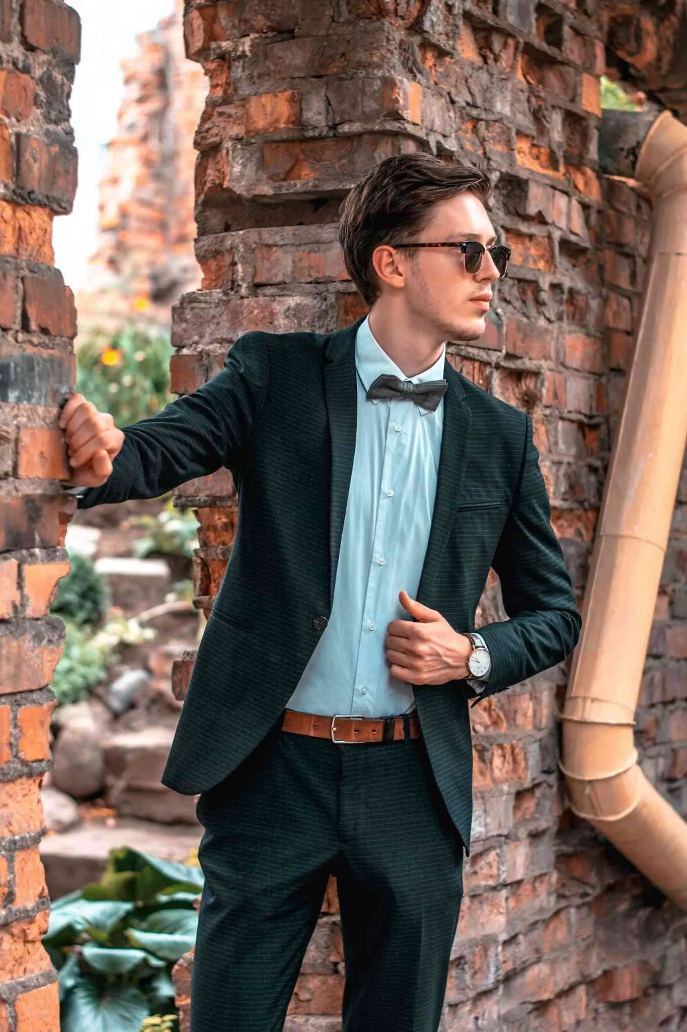 Bright Orange Bow Tie - Eye-Catching and Versatile Accessory