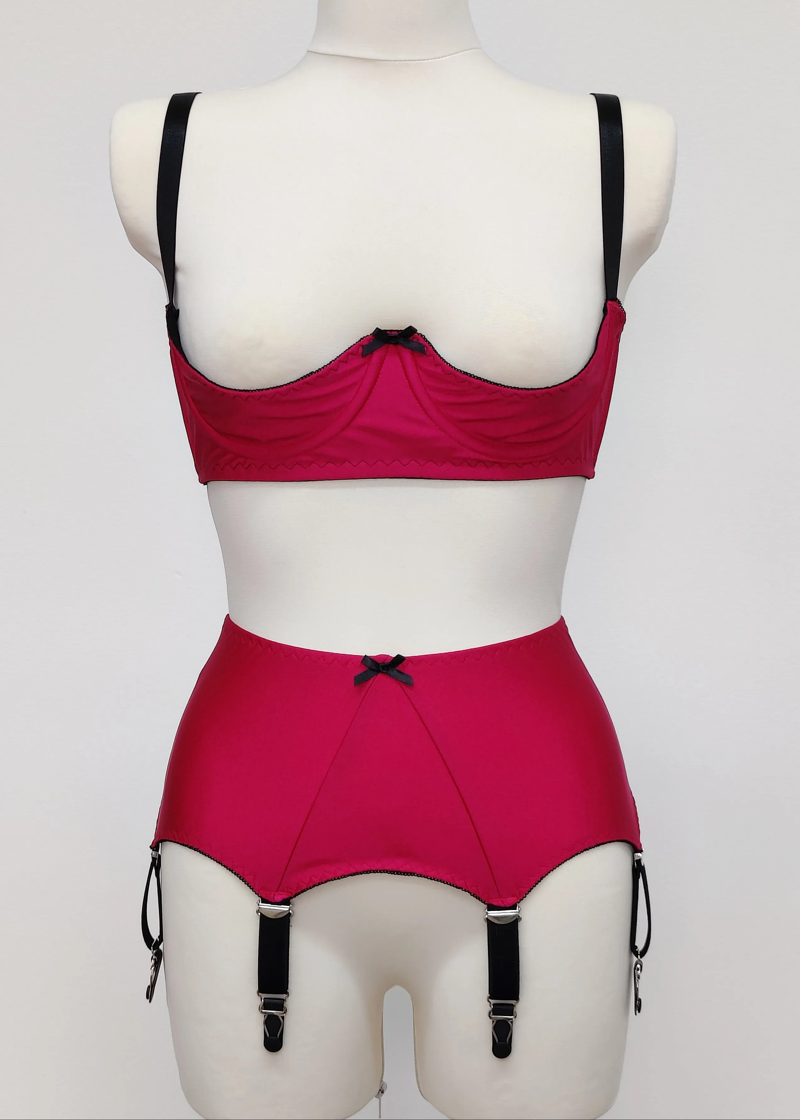 Magenta Pink LOLA 6 strap Garter Belt size M