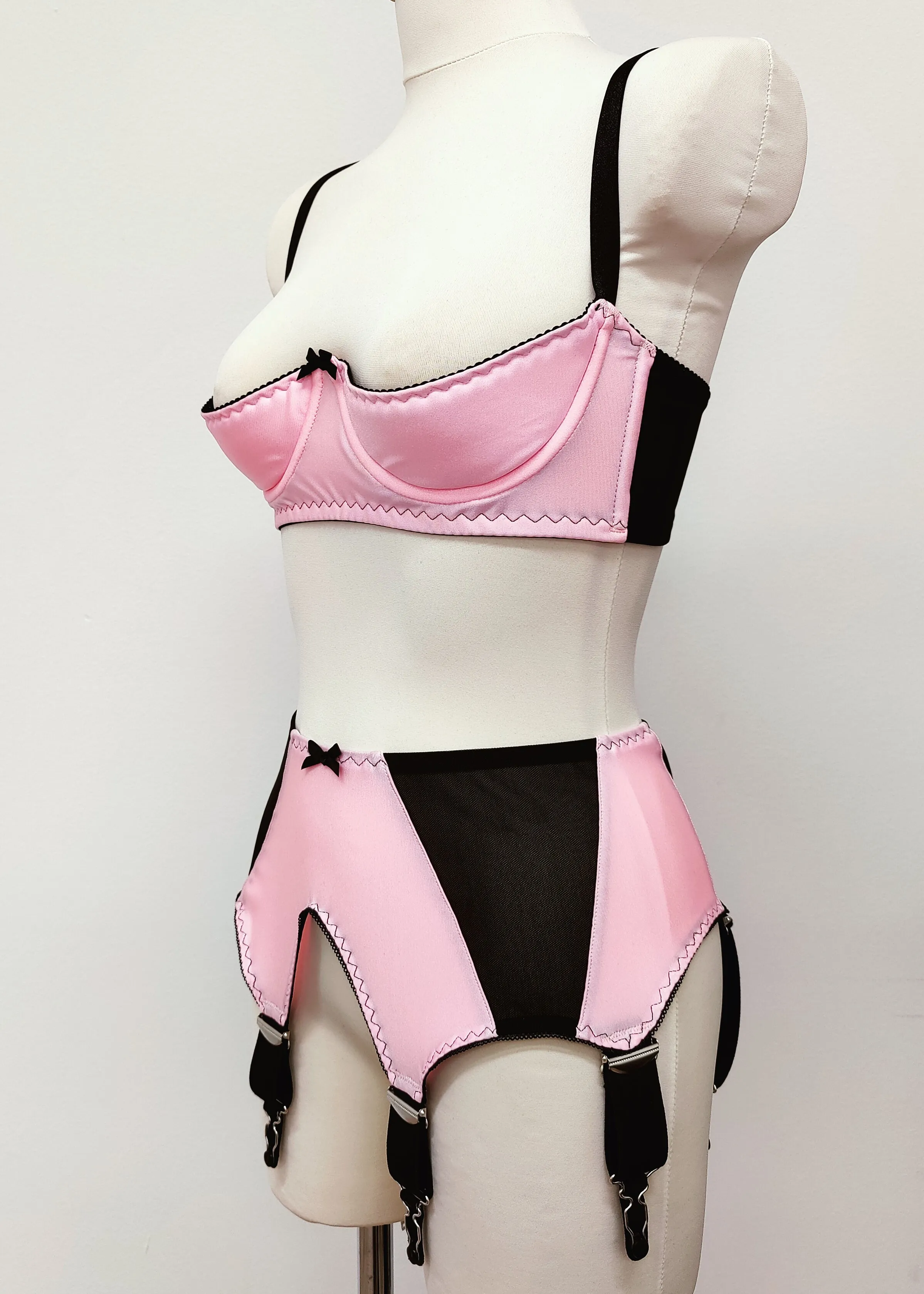 Wide GRACE Garter belt in Purple, Magenta, Blue, Burgundy Size XS-3XL