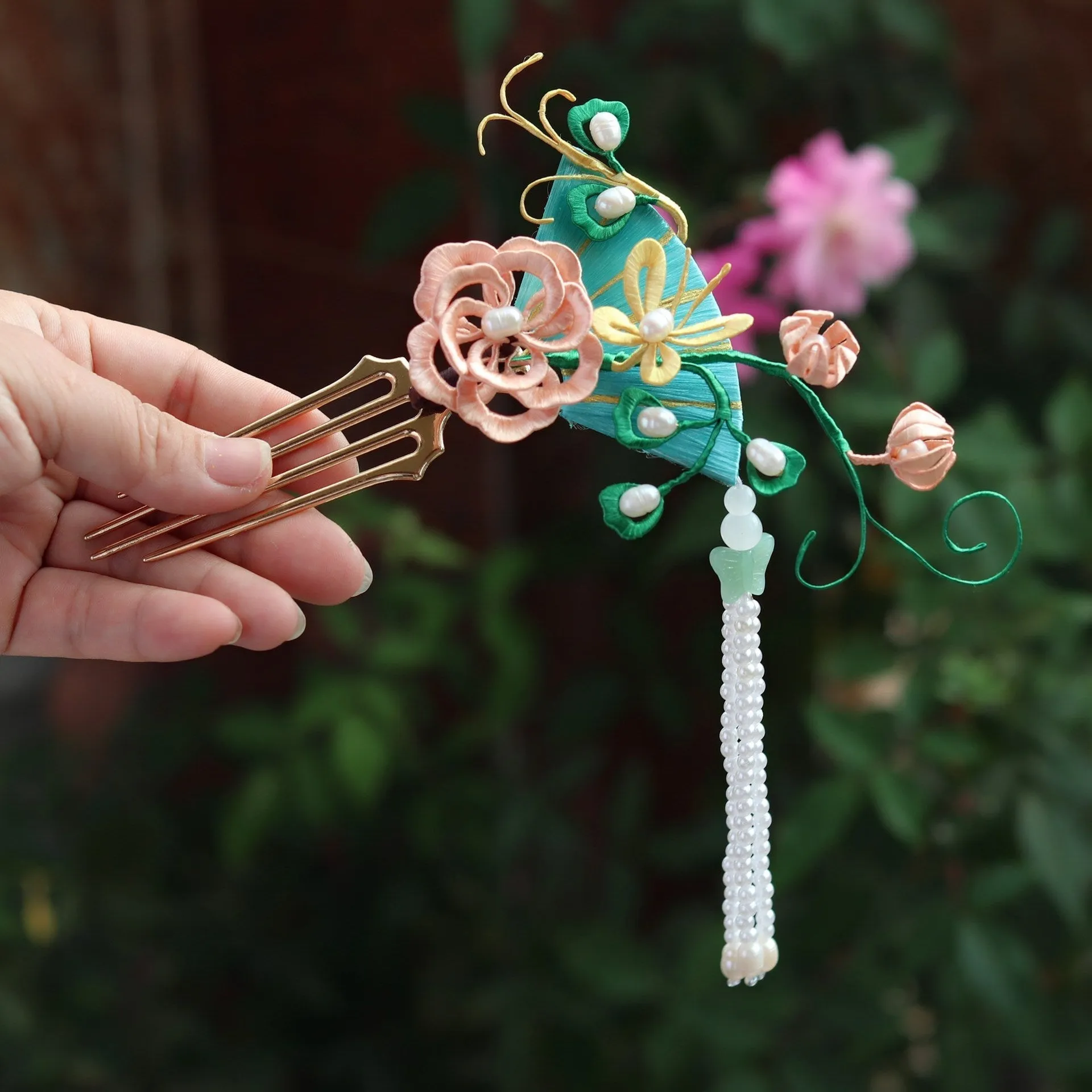 Wrapped Peony Flower Pearl Tassel Hairpin Step Shaking Hair